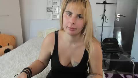 Snapshot of eroticsensualkitty4u chatting on 12-12-24, 12:22 eroticsensualkitty4u online show from 12-12-24, 12:22