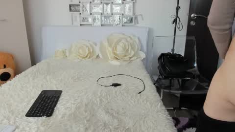 Snapshot of eroticsensualkitty4u chatting on 03-04-25, 06:58 eroticsensualkitty4u online show from 03-04-25, 06:58