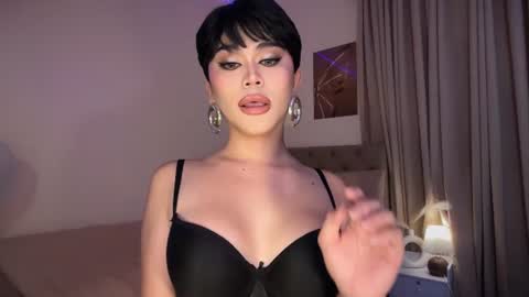 Snapshot of erotictsmonica chatting on 07-06-26, 06:43 monica online show from 07-06-26, 06:43