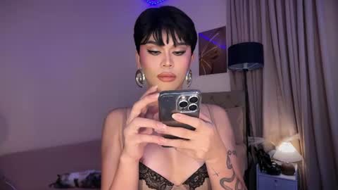 Snapshot of erotictsmonica chatting on 07-09-26, 08:13 monica online show from 07-09-26, 08:13