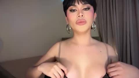Snapshot of erotictsmonica chatting on 07-14-26, 06:46 monica online show from 07-14-26, 06:46