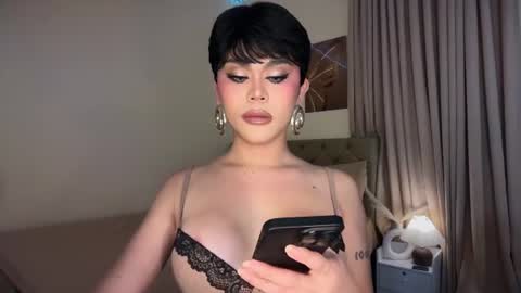 Snapshot of erotictsmonica chatting on 07-23-26, 11:30 monica online show from 07-23-26, 11:30
