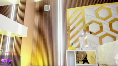 TINY  online show from 03-05-25, 04:02