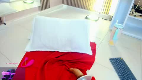 TINY  online show from 03-09-25, 01:35