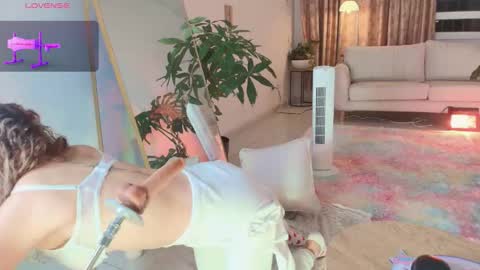 TINY  online show from 09-23-25, 02:36