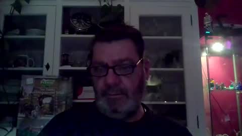 Snapshot of erwin1966 chatting on 01-04-25, 11:59 Erwins room welcome sound on online show from 01-04-25, 11:59