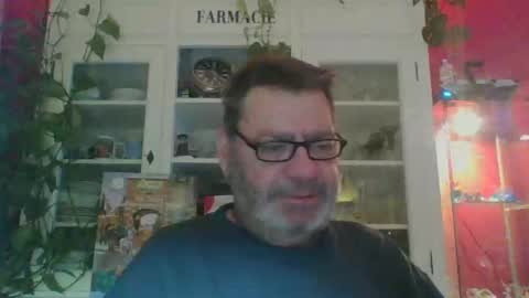 Snapshot of erwin1966 chatting on 01-05-25, 03:00 Erwins room welcome sound on online show from 01-05-25, 03:00