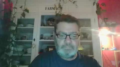 Snapshot of erwin1966 chatting on 01-09-25, 09:16 Erwins room welcome sound on online show from 01-09-25, 09:16