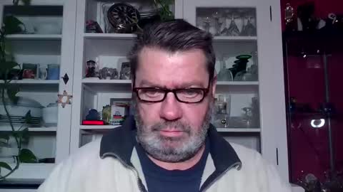 Snapshot of erwin1966 chatting on 01-11-25, 05:07 Erwins room welcome sound on online show from 01-11-25, 05:07