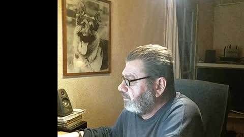 Snapshot of erwin1966 chatting on 01-22-25, 12:59 Erwins room welcome sound on online show from 01-22-25, 12:59