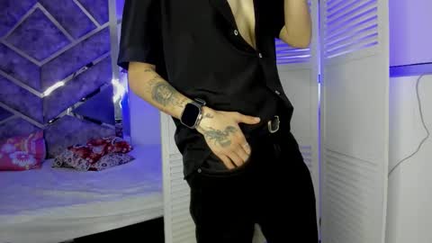 Eryx online show from 11-22-25, 02:27