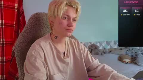 Snapshot of esajukyy chatting on 01-19-25, 05:48 esajukyy online show from 01-19-25, 05:48