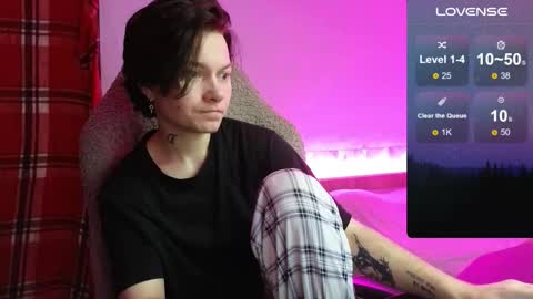 Snapshot of esajukyy chatting on 09-28-25, 05:46 esajukyy online show from 09-28-25, 05:46