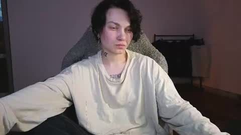 Snapshot of esajukyy chatting on 06-13-26, 03:43 esajukyy online show from 06-13-26, 03:43