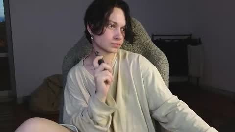 Snapshot of esajukyy chatting on 06-14-26, 03:47 esajukyy online show from 06-14-26, 03:47
