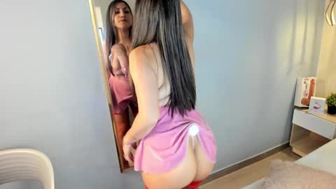 Escarlet online show from 01-18-25, 01:18