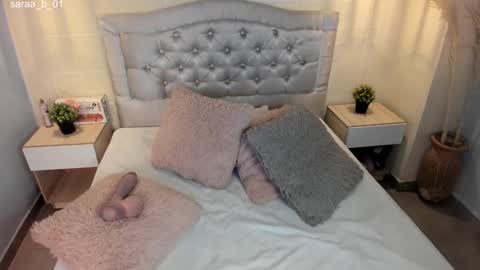 Escarlet online show from 02-08-25, 05:08