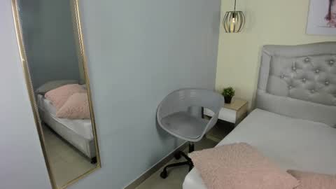 Escarlet online show from 03-09-26, 01:15