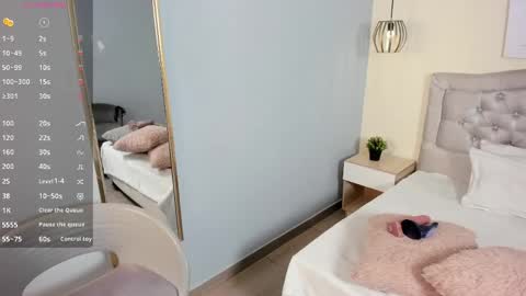 Escarlet online show from 04-20-26, 02:20