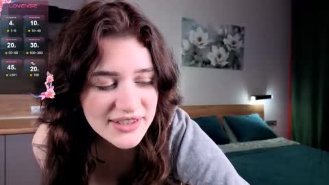 EshleGreen online show from 11-17-25, 02:34