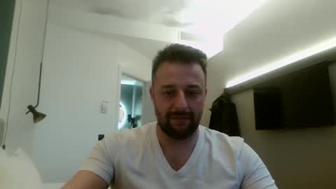 Snapshot of esibizionista_91 chatting on 12-16-24, 03:54 esibizionista 91 online show from 12-16-24, 03:54