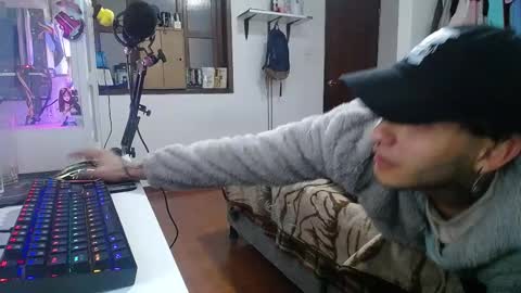 Snapshot of esjrobles chatting on 01-24-25, 03:00 Esteban online show from 01-24-25, 03:00