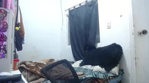Snapshot of esjrobles chatting on 09-21-25, 07:48 Esteban online show from 09-21-25, 07:48