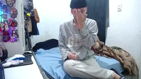 Snapshot of esjrobles chatting on 09-24-25, 12:08 Esteban online show from 09-24-25, 12:08