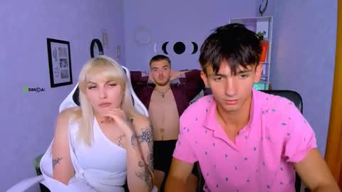 esma_shine online show from 09-14-25, 03:05