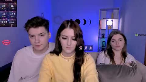 esma_shine online show from 11-11-25, 12:54