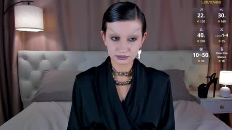 esme_fox online show from 04-24-26, 06:21