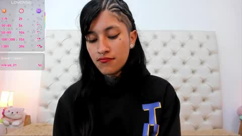 Snapshot of esmeralda_06 chatting on 04-15-26, 07:58 esmeralda online show from 04-15-26, 07:58