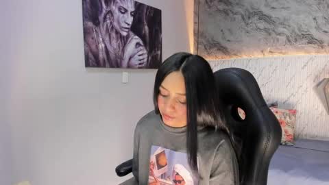 Esmeralda online show from 05-02-26, 07:52