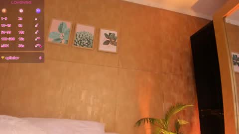 Snapshot of esmeralda__g chatting on 02-18-25, 08:25 Esmeralda G online show from 02-18-25, 08:25
