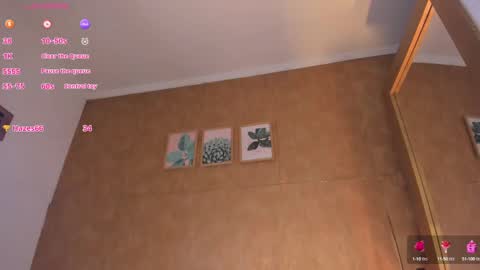 Snapshot of esmeralda__g chatting on 03-07-25, 10:43 Esmeralda G online show from 03-07-25, 10:43