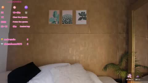 Snapshot of esmeralda__g chatting on 03-09-25, 07:48 Esmeralda G online show from 03-09-25, 07:48