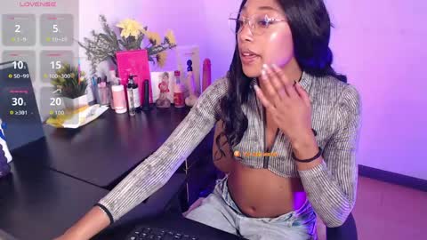 Snapshot of esmeralda_bk chatting on 05-21-26, 10:17 esmeralda_bk online show from 05-21-26, 10:17