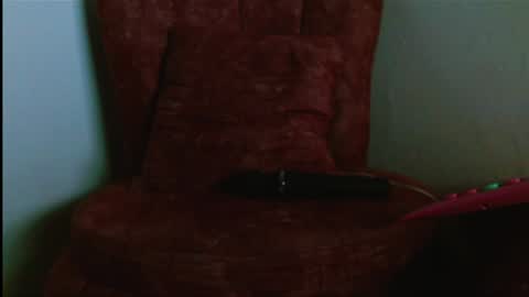 Snapshot of esmeralda_parck chatting on 02-26-25, 01:11 Esmeralda parck online show from 02-26-25, 01:11