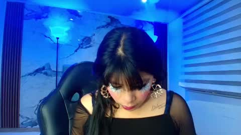 Snapshot of esmeraldachantre chatting on 11-21-25, 11:31 Esmeralda online show from 11-21-25, 11:31