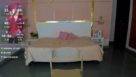 Snapshot of esmeraldalindsey chatting on 01-14-25, 06:34 ESMERALDA online show from 01-14-25, 06:34