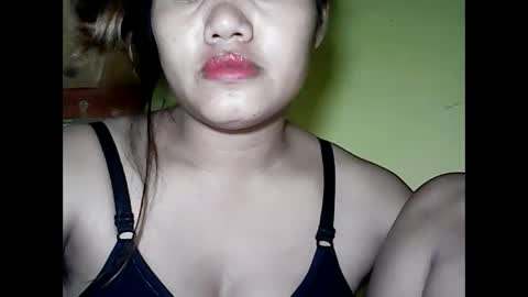 Snapshot of especialgirl_28 chatting on 12-15-24, 02:27 especialgirl_28 online show from 12-15-24, 02:27