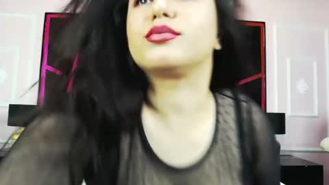 Snapshot of essena_monroe chatting on 06-28-26, 06:30 Mary online show from 06-28-26, 06:30