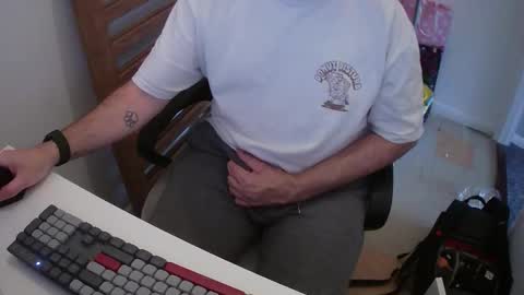 Snapshot of essex_wild chatting on 09-10-25, 08:47 Morph online show from 09-10-25, 08:47