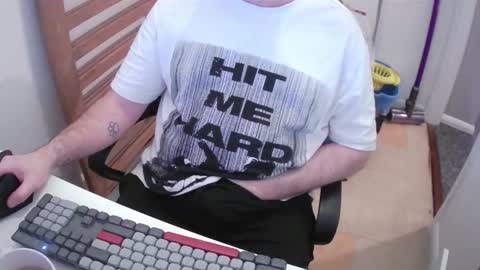 Snapshot of essex_wild chatting on 01-17-26, 08:45 Morph online show from 01-17-26, 08:45