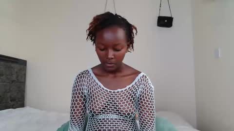 essypetite online show from 12-17-25, 12:00