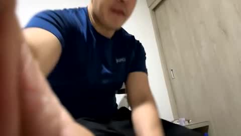 esteban121222 online show from 10-02-25, 12:39