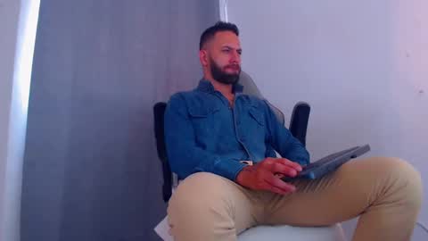 esteban online show from 01-30-25, 05:17