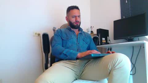 esteban online show from 02-14-26, 02:14