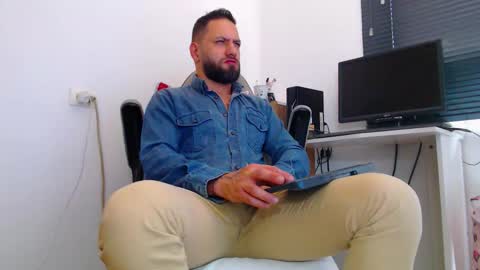 esteban online show from 03-17-26, 05:27