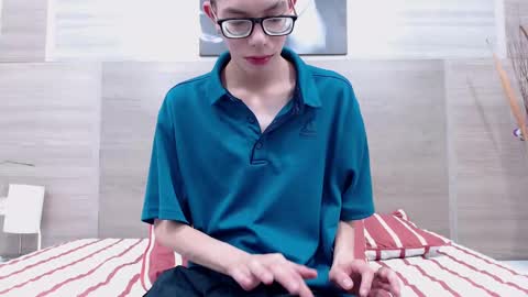 ESTEBAN CARLTON online show from 03-08-25, 11:37